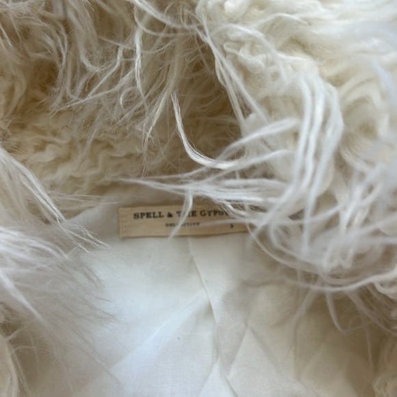 Spell & The Gypsy White Fuzzy Coat - Picture 3 of 4